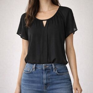 Ro & De Black Keyhole Lightweight Short Sleeve Blouse L
